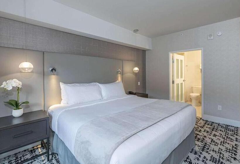 身障者適用キングサイズベッドルーム, Cambria Hotel Copper Mountain