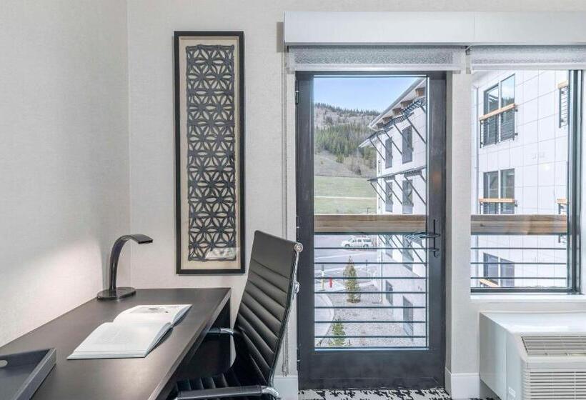 身障者適用キングサイズベッドルーム, Cambria Hotel Copper Mountain