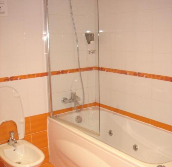 스탠다드 룸, Lluna