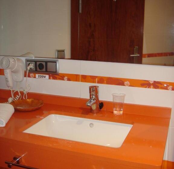 스탠다드 룸, Lluna