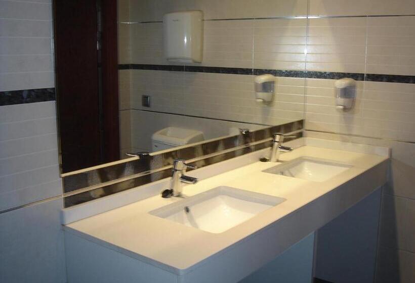 스탠다드 룸, Lluna