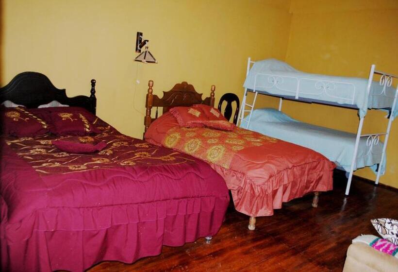 3 Bett Komfort Zimmer, Hostal El Castillo Ingapirca