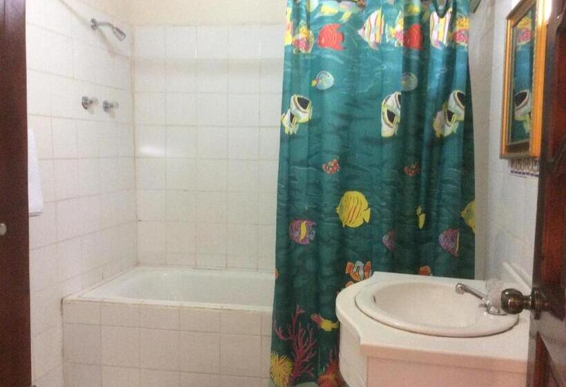 3 Bett Komfort Zimmer, Hostal El Castillo Ingapirca