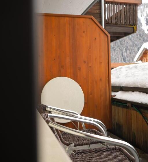 חדר סטנדרט יחיד עם מרפסת, Alpina