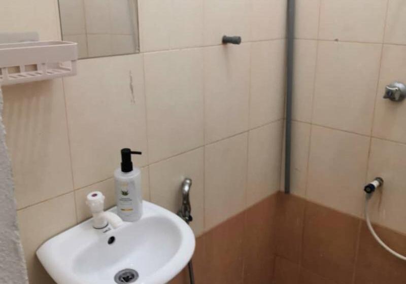 Номер Deluxe, Oyo 90321  Bajet Sri Manal