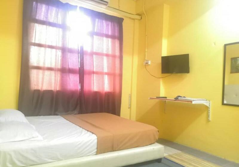 Трехместный Номер Deluxe, Oyo 90321  Bajet Sri Manal