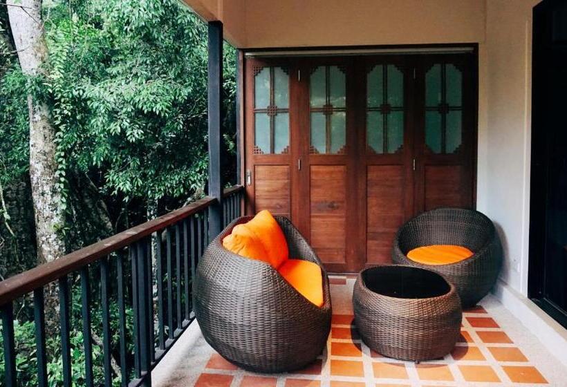 בקתה סטנדרטית, Rock And Tree House Resort