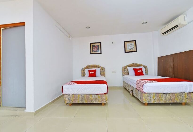 디럭스 룸, Sam Huat