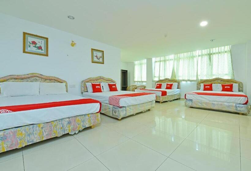 이그제큐티브 스위트, Sam Huat