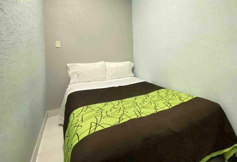 スタンダードルーム, Gran Via Central