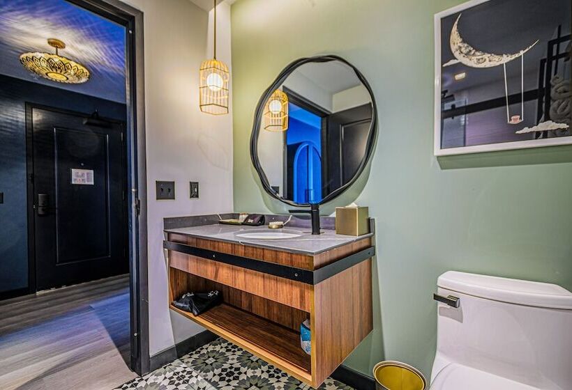 Люкс Адаптированный для Инвалидов, Indigo Silverthorne, An Ihg