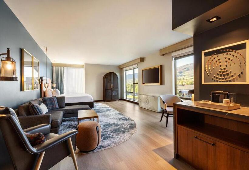 Люкс Кровать Кинг, Indigo Silverthorne, An Ihg