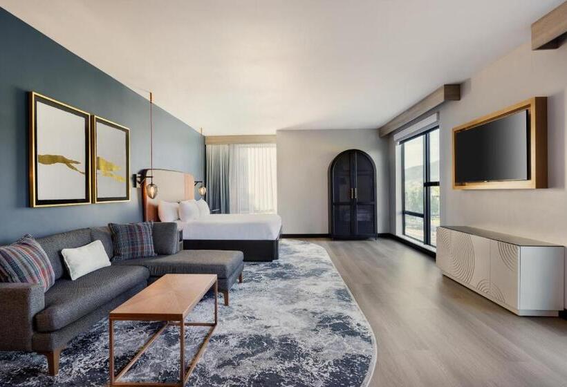 스위트 킹사이즈 침대, Indigo   Silverthorne, An Ihg