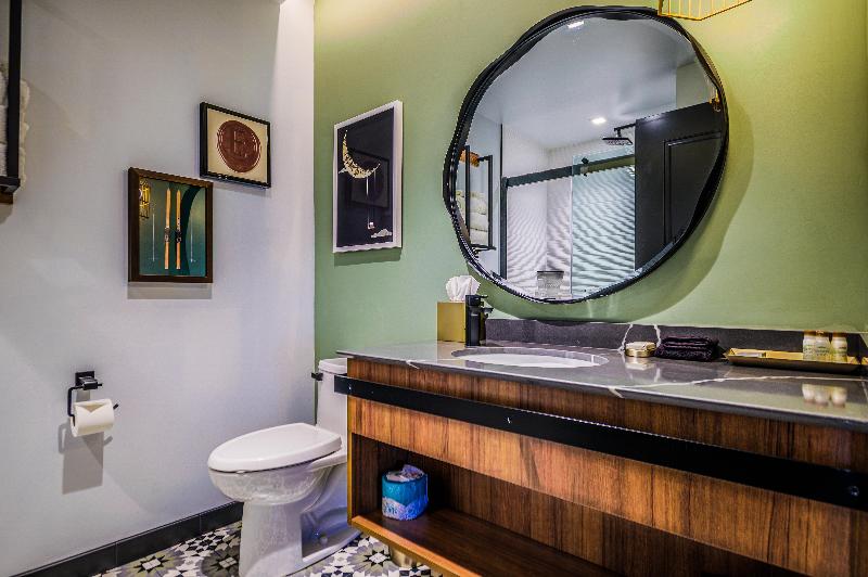 장애인을 위한 킹사이즈 침대 스탠다드 룸, Indigo   Silverthorne, An Ihg
