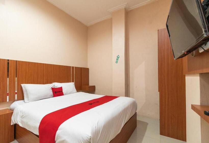 سوییت, Reddoorz Syariah Near Rs Mata Padang