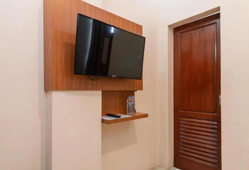 Economy-huone, Reddoorz Syariah Near Rs Mata Padang