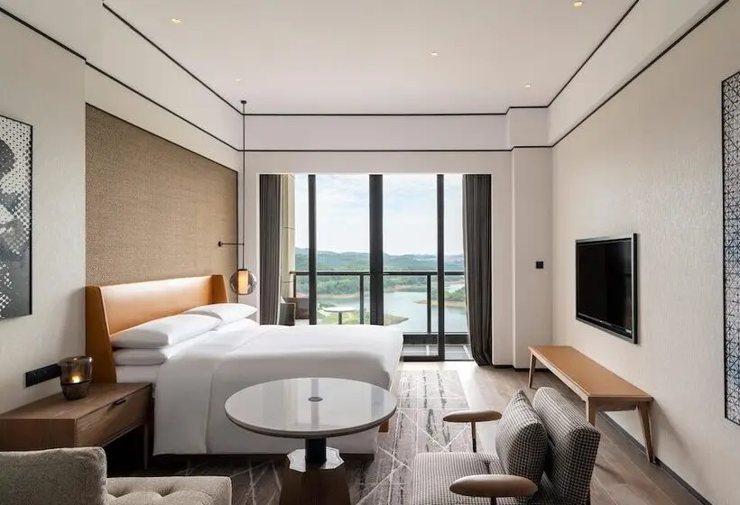 湖の見えるプレミアムルーム, Sheraton Mianyang