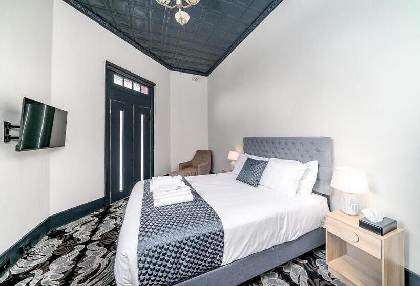 سوییت لوکس, Romano S Hotel & Suites Wagga Wagga