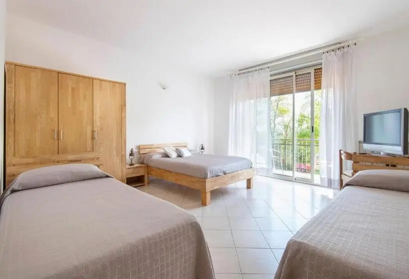 バルコニー付スタンダード４ベッドルーム, Agriturismo Al Motto