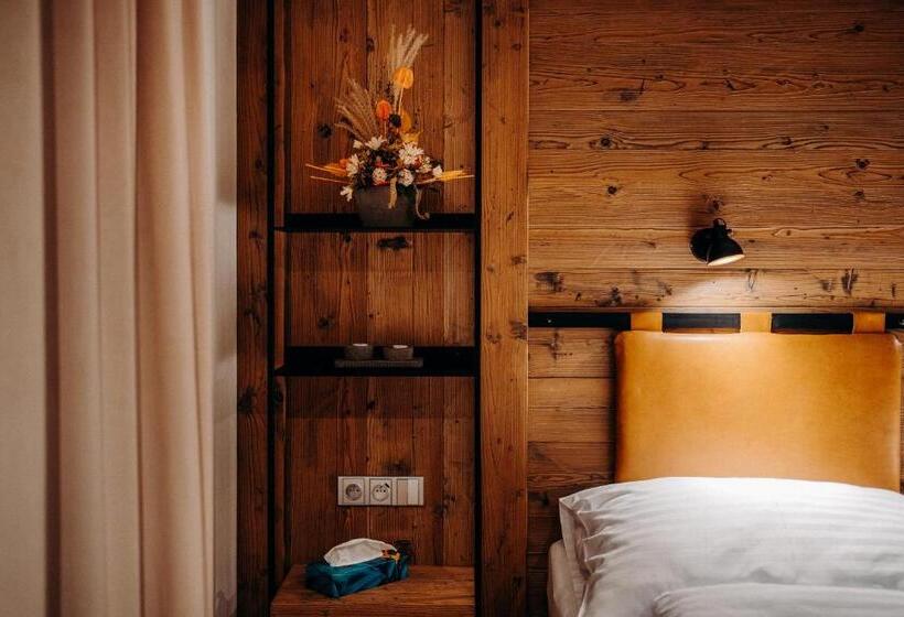 اتاق استاندارد, Johan