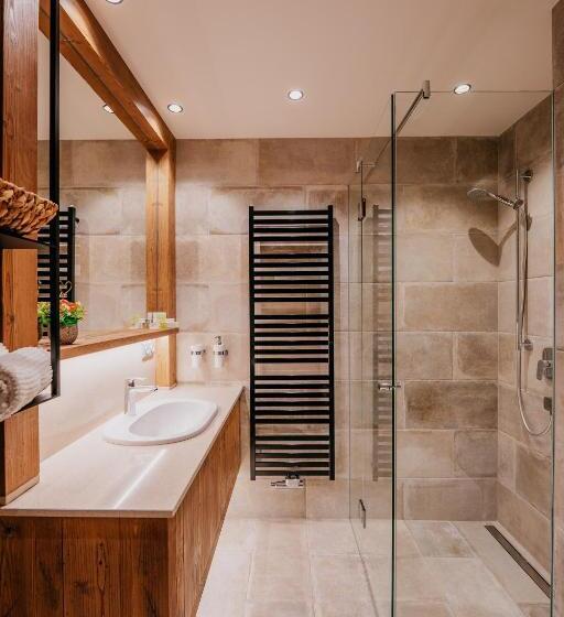 اتاق استاندارد, Johan