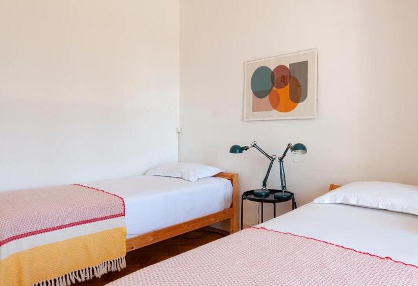 اتاق استاندارد با سرویس بهداشتی مشترک, Cheese & Wine Lapa