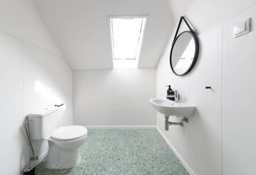 اتاق خانوادگی, Cheese & Wine Lapa