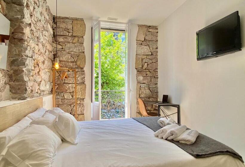 标准内部工作室, Mirandoalaconcha Rooms