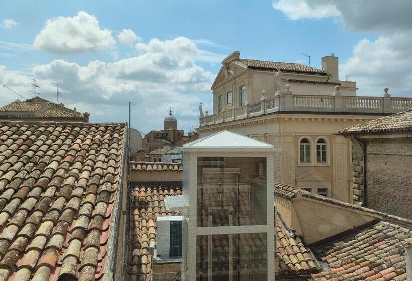 اتاق استاندارد با چشم‌انداز کوهستان, Palazzo Cortesi