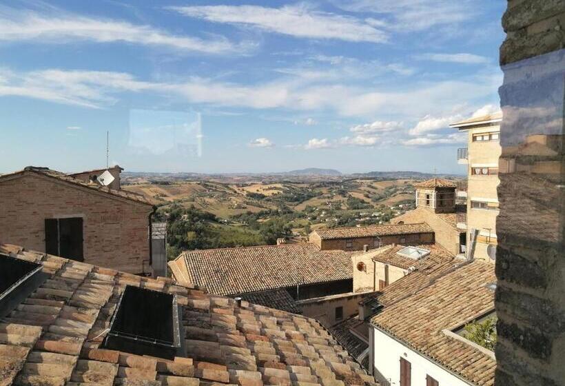 اتاق استاندارد با چشم‌انداز کوهستان, Palazzo Cortesi