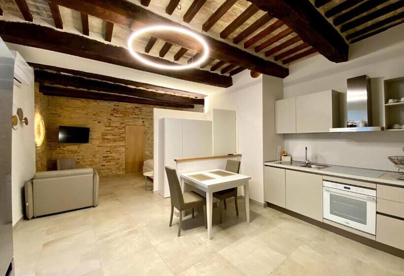 استودیوی سوپریور, Palazzo Cortesi