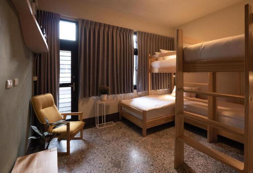 اتاق استاندارد چهار تخته, 東皋歇暝 鹿港民宿 Tang Ko Hioh Mî Lukang Guesthouse