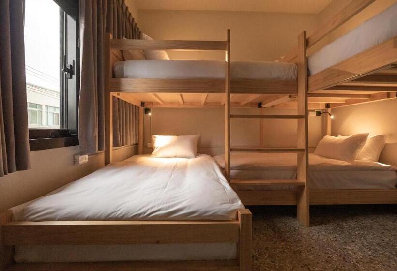 اتاق استاندارد چهار تخته, 東皋歇暝 鹿港民宿 Tang Ko Hioh Mî Lukang Guesthouse