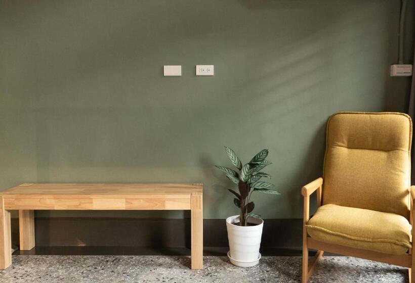 اتاق استاندارد چهار تخته, 東皋歇暝 鹿港民宿 Tang Ko Hioh Mî Lukang Guesthouse