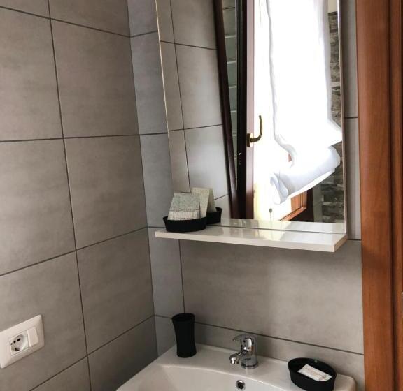 اتاق استاندارد یک نفره, Villa Trevisi S