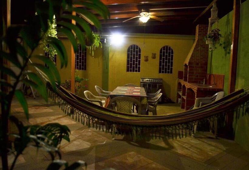 Номер Стандарт 2 Двуспальные Кровати, Suites Sonikikos