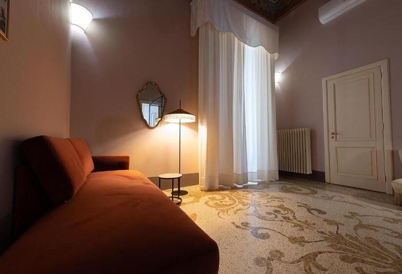 חדר דלוקס עם מרפסת, Palazzo Francesco Grassi