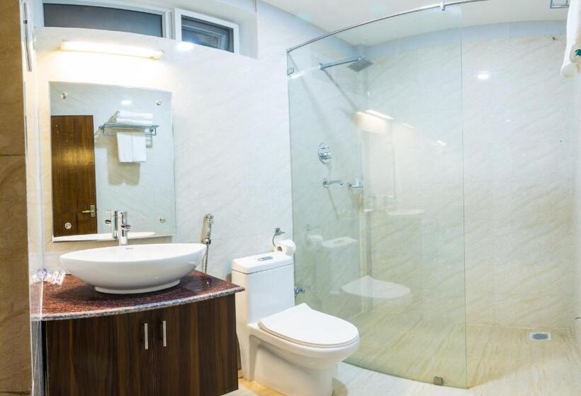 اتاق لوکس, Himalaya Drishya Resort