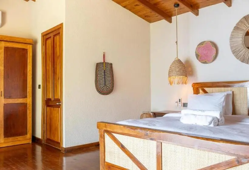 デラックスルーム, La Boheme Kabak