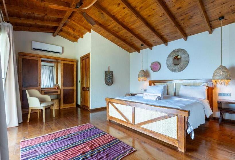 חדר דלוקס, La Boheme Kabak