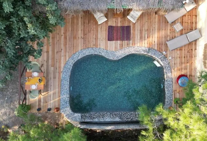 Suite with Pool, La Boheme Kabak