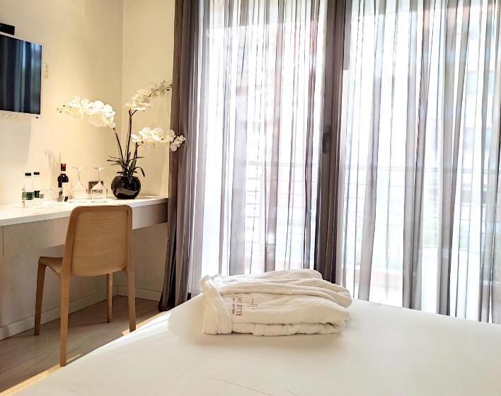 חדר דלוקס עם מרפסת, Lake Drive Rooms&apartments