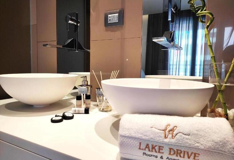 جناح ديلوكس, Lake Drive Rooms&apartments