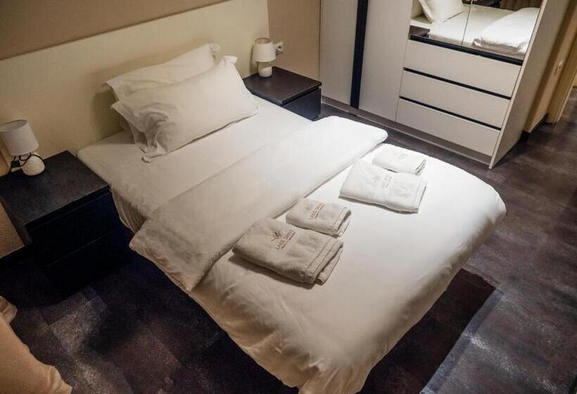 1 Bedroom Apartment Lake View, Lake Drive Rooms&apartments