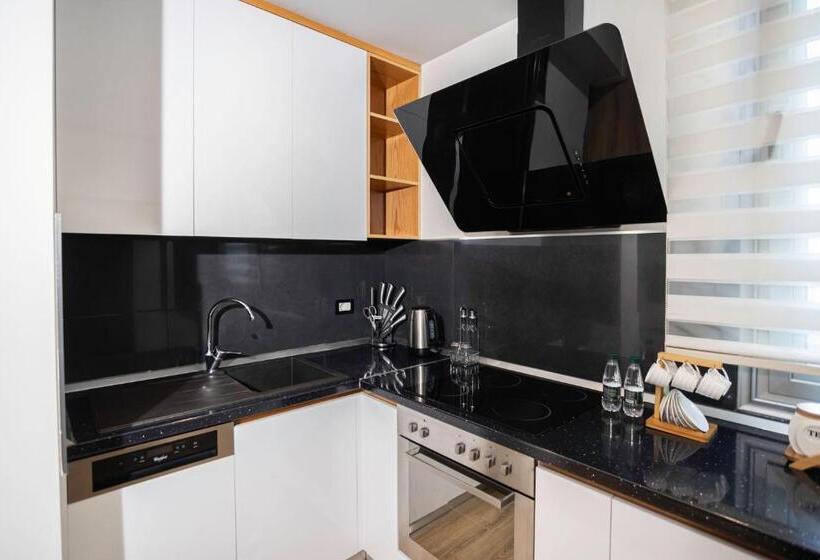 דירה בת חדר שינה 1 עם מרפסת, Lake Drive Rooms&apartments