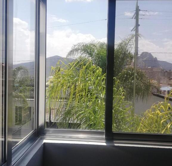 4ベッドルームクラシックタイプ, Nuevo Bernal