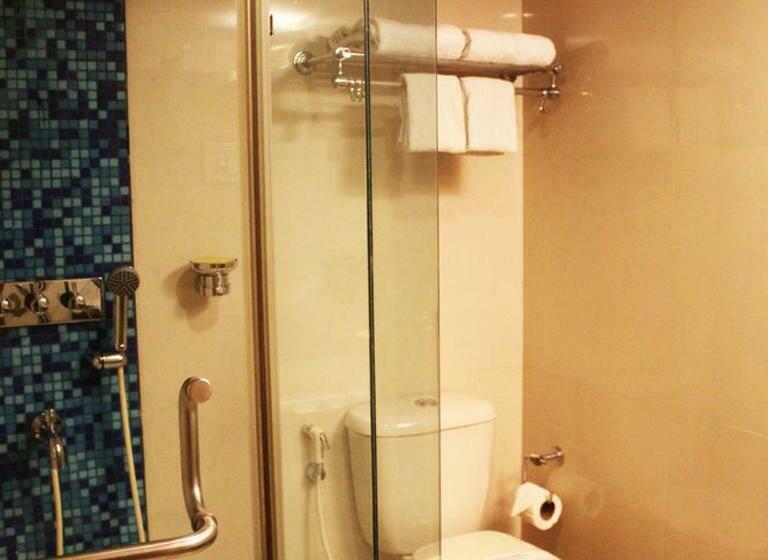 高级大房间, Tip Top