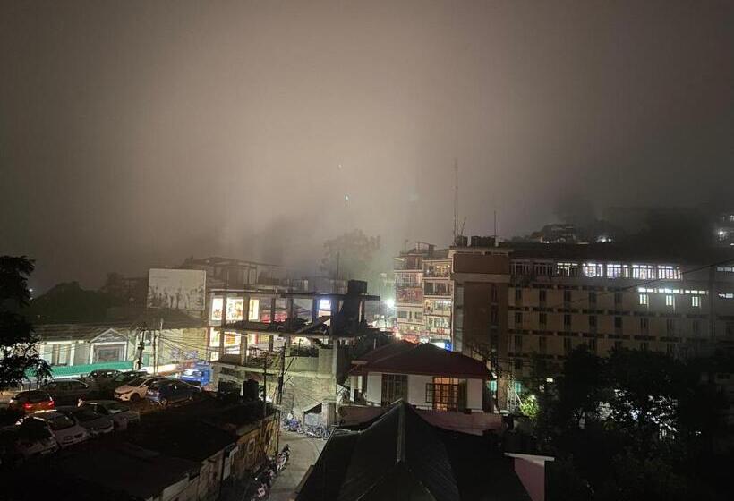 バルコニー付きデラックスルーム, Tip Top