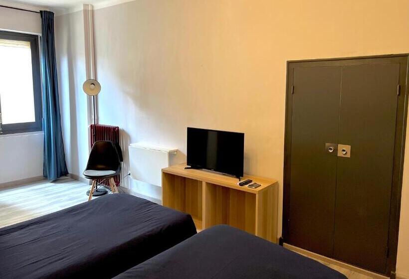 キングサイズベッドのスタンダードルーム, Hostal La Canonja