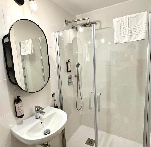 スタンダードルーム, Hostal La Canonja